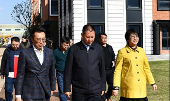盛活力小镇 | 云南省曲靖市罗平县县委书记、县长海建才一行赴龙盛活力小镇项目考察